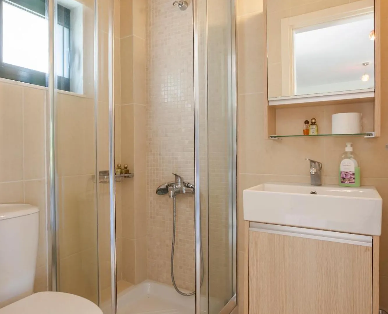 Delmare Thema Vacation House 하니오티 0*,